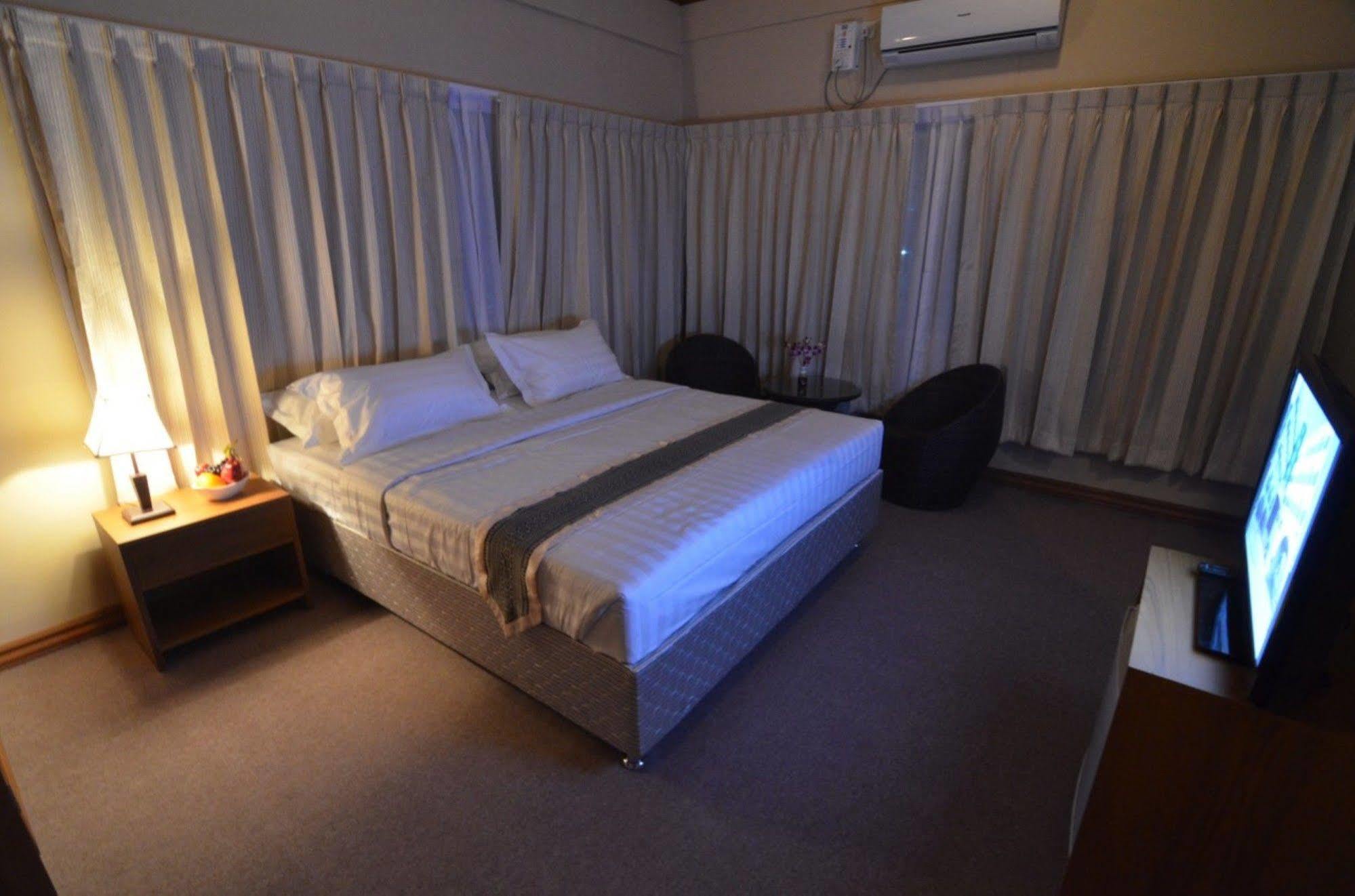 Kyi Tin Hotel Mandalay Eksteriør billede